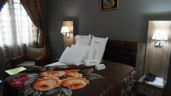 Crownedge Hotels | Lagos (ve civarı) - Lagos - Onigbongbo - Ikeja