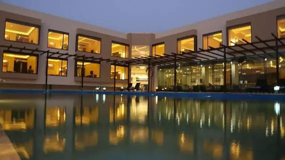 The Gold Beach Resort | Daman ve Diu - Daman