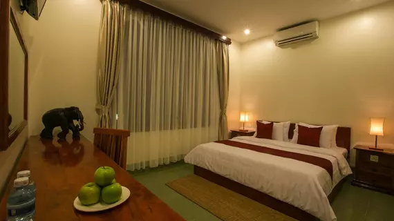 Friendly Angkor Boutique | Siem Reap (ili) - Siem Reap