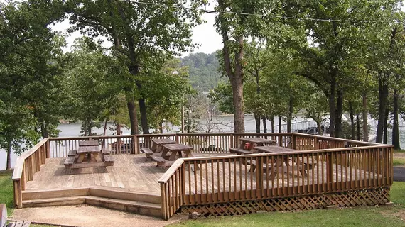 Mill Creek Resort on Table Rock Lake | Missouri - Branson (ve civarı) - Lampe