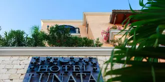 Hotel Lunata