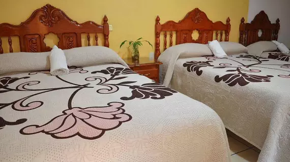 Hotel Posada Camelinas | Michoacan - Morelia (ve civarı) - Patzcuaro