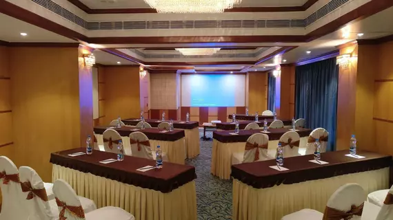 The Rialto Hotel | Karnataka - Bengaluru (ve civarı) - Bengaluru - Bangalor Şehir Merkezi