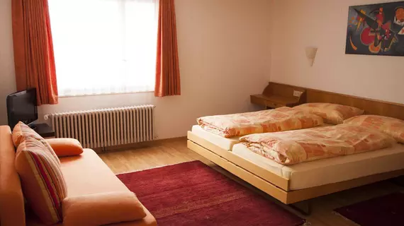 MittendrINN Arosa B&B | Maloja District - Graubuenden - Arosa