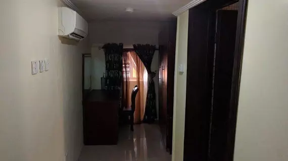 Golden Palm Resort | Lagos (ve civarı) - Lekki