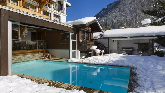 Hôtel Le Sporting | Auvergne-Rhone-Alpes - Haute-Savoie (bölge) - Morzine