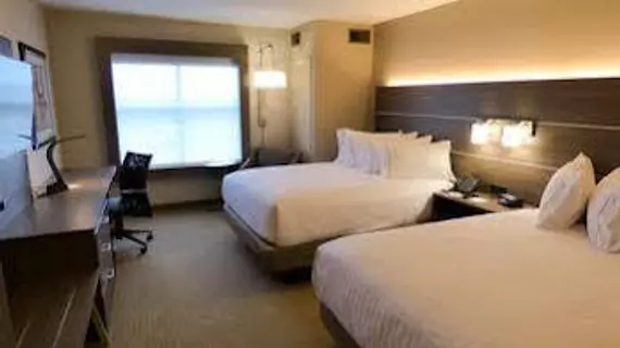 Holiday Inn Express & Suites Plymouth - Ann Arbor Area | Michigan - Detroit (ve civarı) - Plymouth