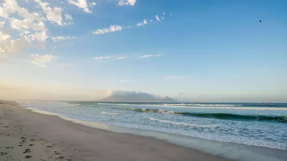 Ocean Shores | Western Cape (il) - West Coast DC - Drakenstein - Cape Town (ve civarı) - Cape Town - Bloubergstrand