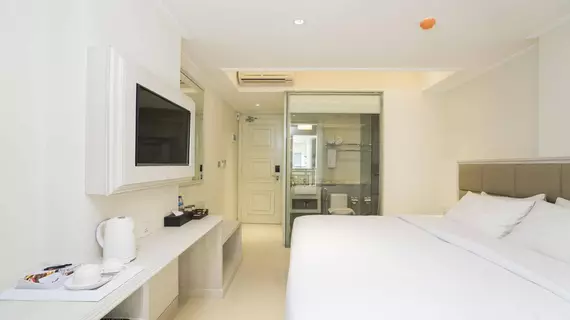 Alron Hotel | Bali - Kuta - Raya Kuta