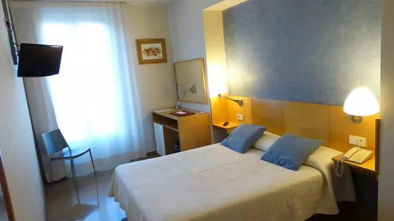 Hotel Rambla Figueres | Katalonya - Girona İli - Alt Empordà - Figueres