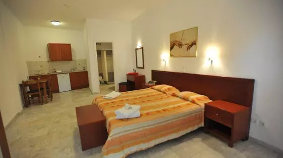 Saint Spyridon Hotel  | İyon Adaları - Korfu - Kassiopi