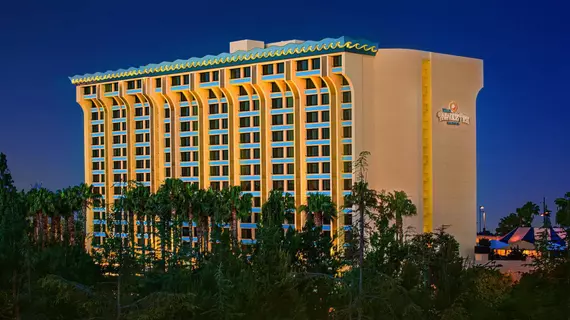 Disney's Paradise Pier Hotel - On Disneyland Resort Property | Kaliforniya - Orange County - Anaheim - Anaheim Resort