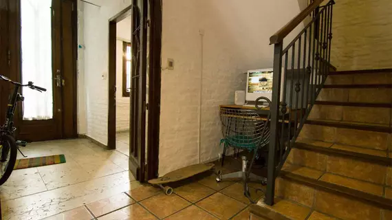 MedioMundo Hostel | Montevideo