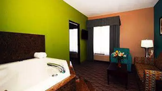 Quality Suites Sulphur | Louisiana - Lake Charles (ve civarı) - Sulphur