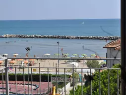 Hotel Playa | Emilia-Romagna - Rimini - Viserbella