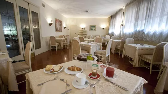 Hotel Executive | Emilia-Romagna - Modena (vilayet) - Fiorano Modenese