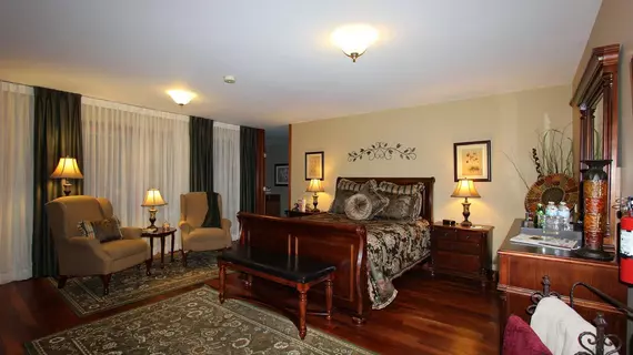 Stone Edge Estate Bed & Breakfast | Ontario - Halton Hills - Georgetown