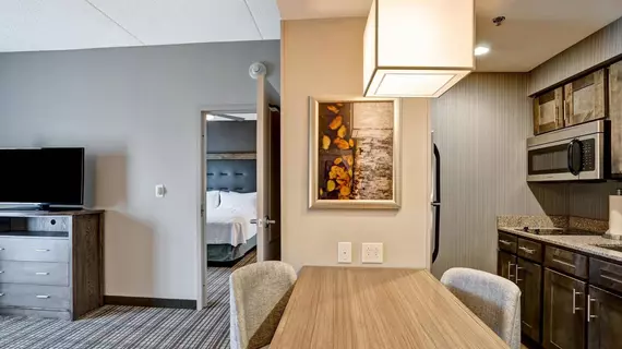 Homewood Suites by Hilton Nashville Franklin Cool Springs | Tennessee - Nashville-Davidson - Nashville (ve civarı) - Franklin