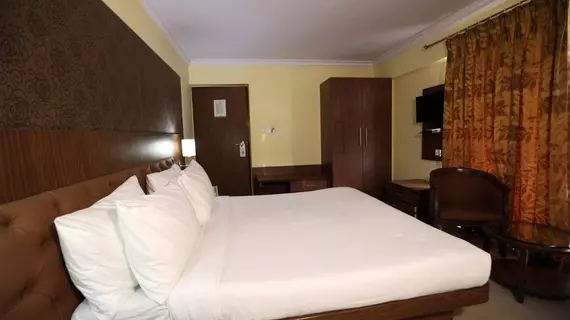 Hotel K Stars | Maharaştra - Raigad - Bombay (ve civarı) - Navi Bombay - Belapur