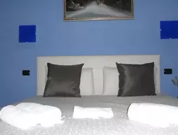 Suites Holiday Rooms | Lazio - Roma (ve civarı) - Roma Kent Merkezi - San Giovanni