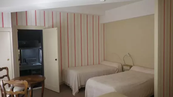 Hotel Saint Jean | Bourgogne-Franche-Comte - Saone-et-Loire (bölge) - Chalon-sur-Saone