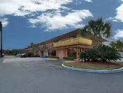 Super 6 Inn & Suites | Florida - Pensacola (ve civarı) - Pensacola