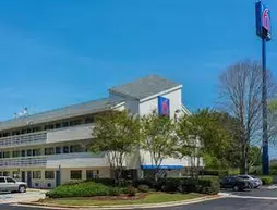 Motel 6 Atlanta Tucker Northeast | Georgia - Atlanta (ve civarı) - Tucker