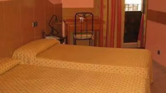 Hostal Maria Ronda | Madrid Özerk Topluluğu - Madrid (ve civarı) - Carabanchel