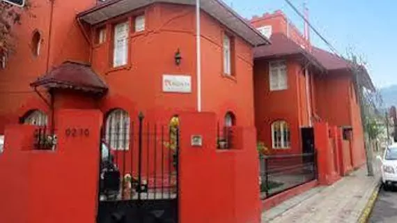 Hostal Almenas | Santiago - Santiago (ve civarı) - Providencia