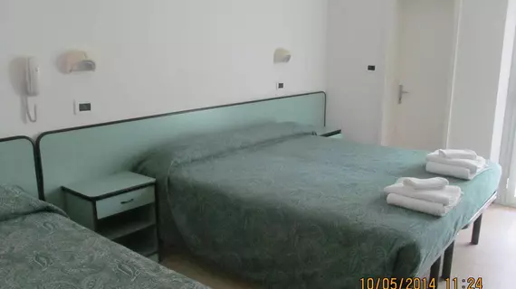 Hotel Edward | Rimini (vilayet) - Bellaria-Igea Marina - Bordonchio - Igea