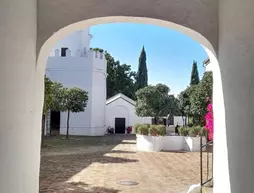 Hotel Cortijo Torre De La Reina | Andalucia - Seville İli - Guillena