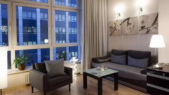 Mint Rooms Serviced Apartments in Warsaw | Mazovya Voyvodalığı - Varşova (ve civarı) - Wola