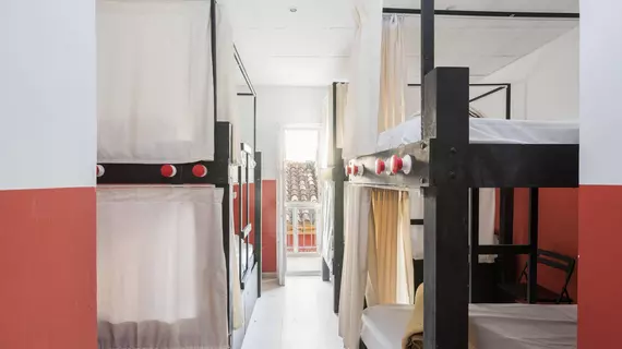 Feel Hostels City Center | Andalucia - Malaga İli - Malaga - Malaga Tarihi Merkezi - Centro