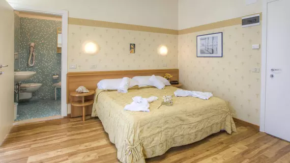 Hotel San Francisco Spiaggia | Emilia-Romagna - Rimini