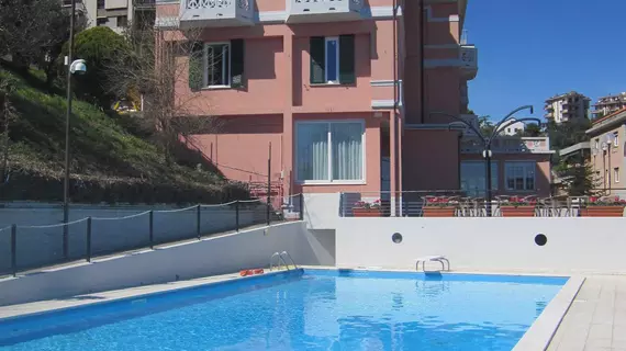 Hotel Villa Adele | Liguria - Savona (il) - Celle Ligure