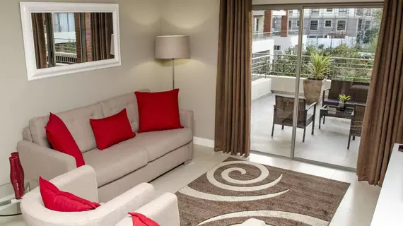 Mayfair Luxury Apartments | Western Cape (il) - West Coast DC - Drakenstein - Cape Town (ve civarı) - Cape Town - Century City