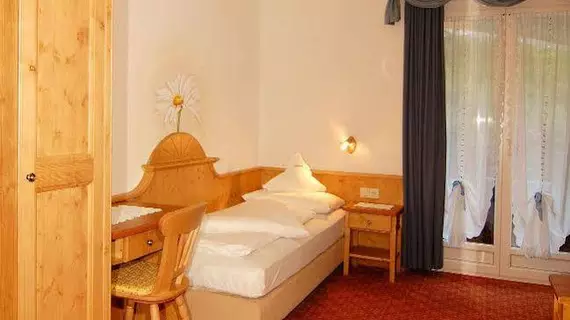 Hotel Burgaunerhof | Trentino-Alto Adige - Güney Tirol (il) - Martello