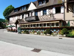 Hotel Restaurant La Petite Auberge | Grand Est - Bas-Rhin (bölge) - Selestat (ve civarı) - Le Hohwald