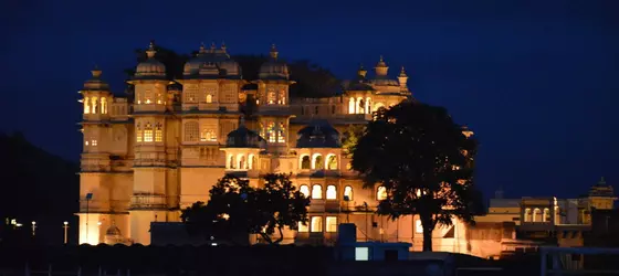 Hotel Poonam Haveli | Racastan - Udaipur Bölgesi - Udaipur - Udaypur