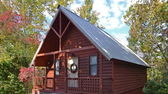 Honeymoon Hills Cabin Rentals | Tennessee - Gatlinburg - Pigeon Forge (ve civarı) - Gatlinburg