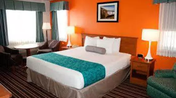 Howard Johnson Inn Salinas | Kaliforniya - Monterey (ve civarı) - Salinas