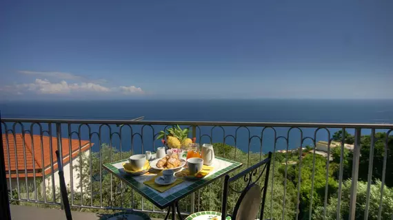 Bed & Breakfast Il Pavone | Campania - Salerno (il) - Conca dei Marini