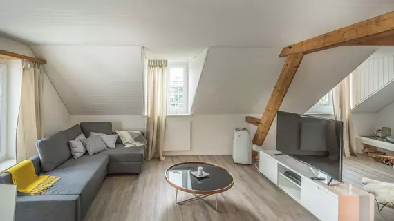 Lowenplatz Apartment near Station by Airhome | Zürih Kantonu - Zürih (ve civarı) - Zurich City Center - Aussersihl