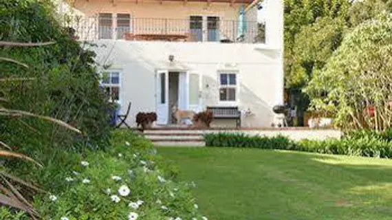 Majini Guest House | Western Cape (il) - West Coast DC - Drakenstein - Cape Town (ve civarı) - Cape Town