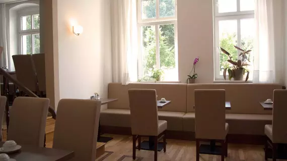 Gold Hotel | Berlin (ve civarı) - Friedrichshain-Kreuzberg - Friedrichshain