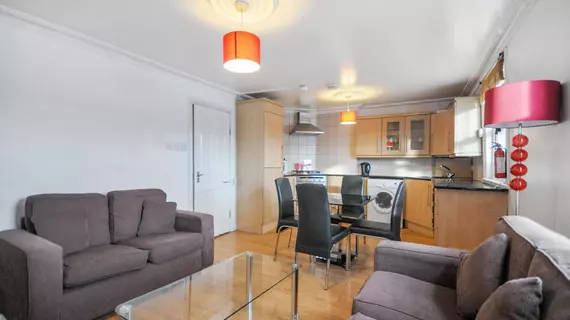 Access Earls Court | Londra (ve civarı) - Kensington - Earl's Court