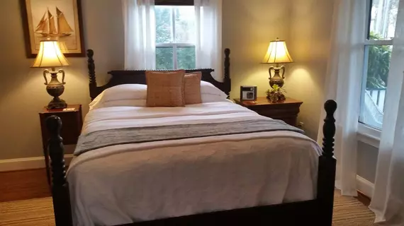 Barclay Cottage Bed and Breakfast | Virginia - Norfolk - Virginia Beach (ve civarı) - Virginia Beach