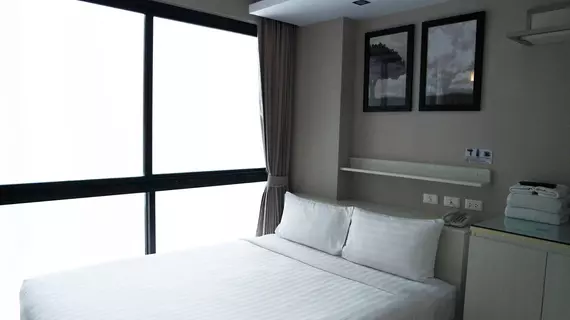 Serenotel Pattaya Beach Front | Chonburi (vilayet) - Pattaya (ve civarı) - Pattaya - Pattaya Körfezi