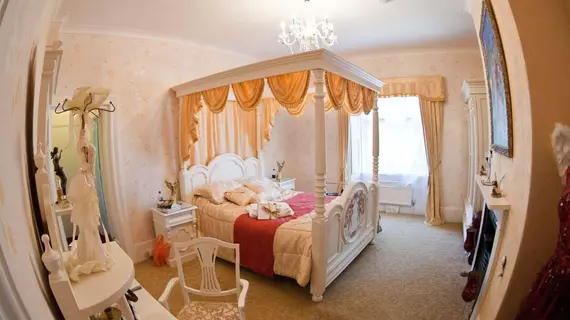 Enchanted Manor | Wight Adası (kontluk) - Ventnor - Niton