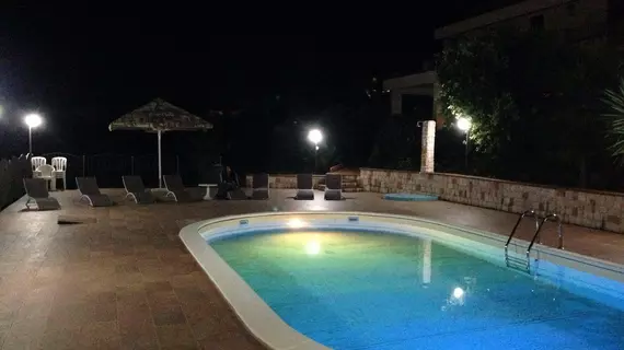 Residence Villa Santa Lucia | Sicilya - Palermo (vilayet) - Cefalu